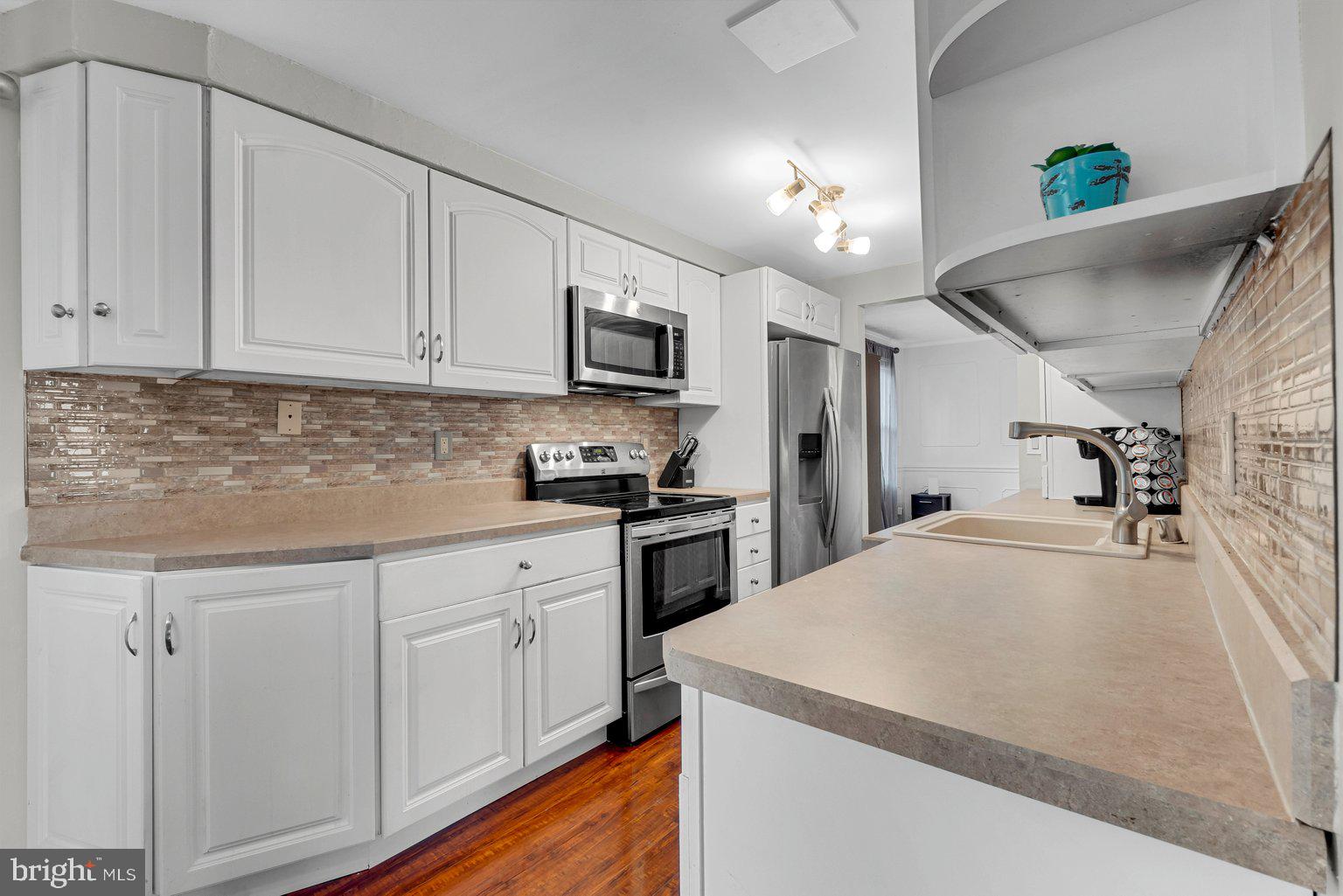 8640 Saxon Circle Nottingham, MD 21236 - Photo 11 of 47