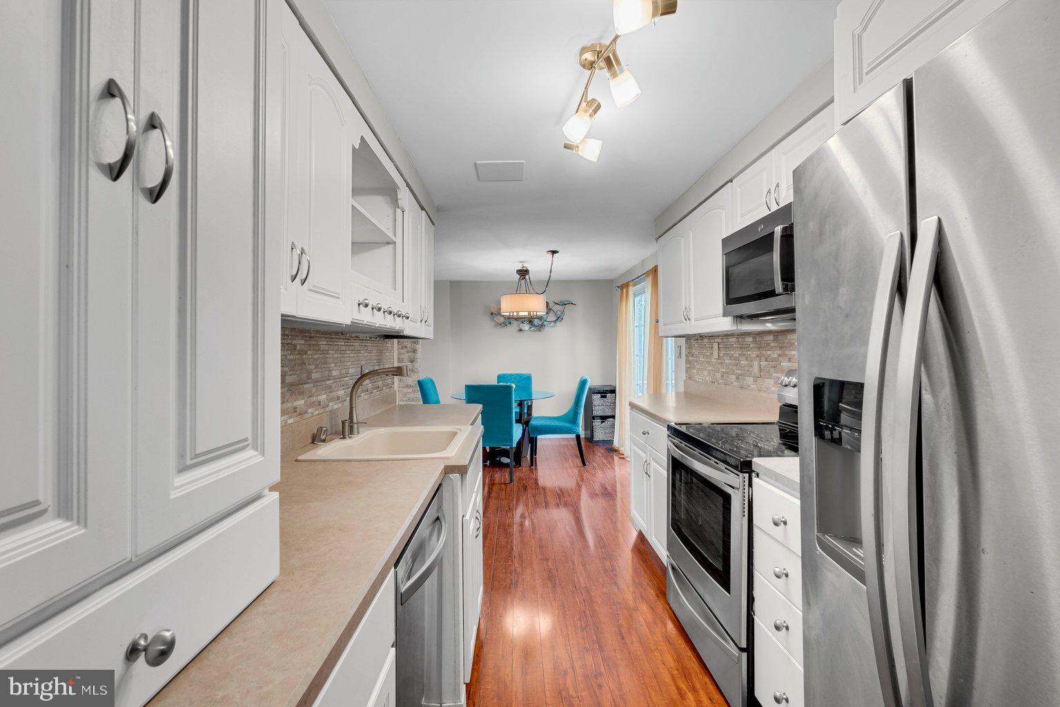 8640 Saxon Circle Nottingham, MD 21236 - Photo 13 of 47