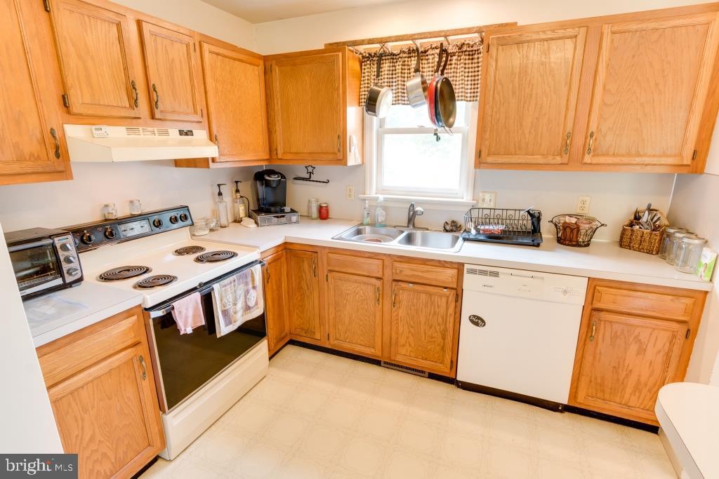 244 Kirks Mill Road Nottingham, PA 19362 - Photo 10 of 25