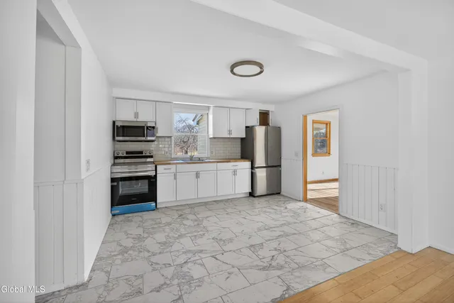 $194,800 | 410 Highway 30, Gilboa, NY 12076