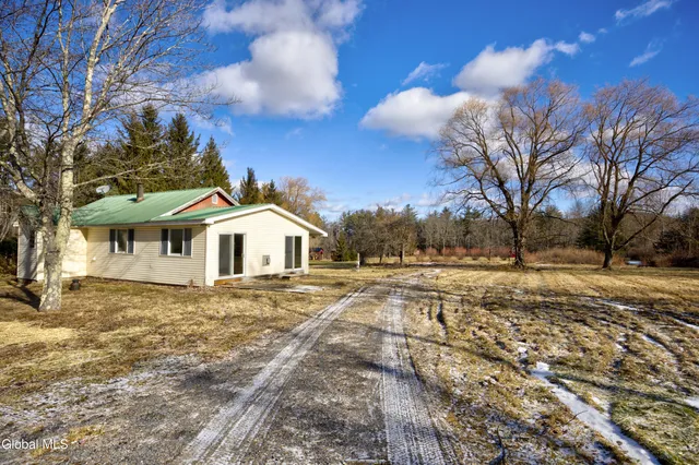 $194,800 | 410 Highway 30, Gilboa, NY 12076