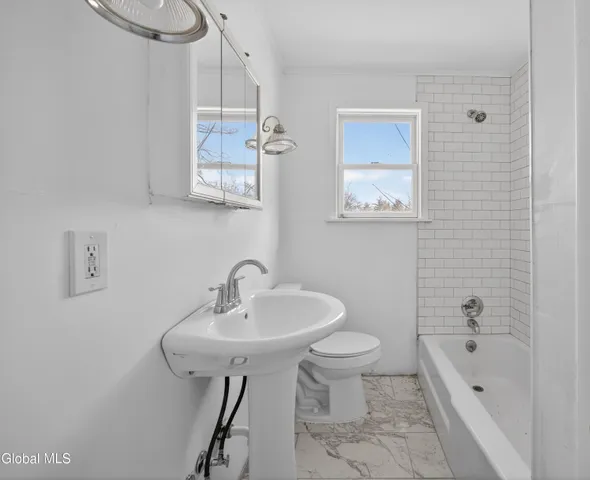 $194,800 | 410 Highway 30, Gilboa, NY 12076