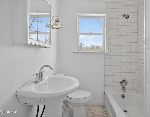 $194,800 | 410 Highway 30, Gilboa, NY 12076