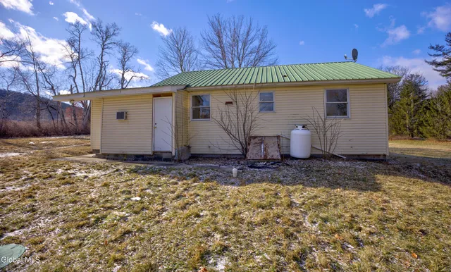 $194,800 | 410 Highway 30, Gilboa, NY 12076