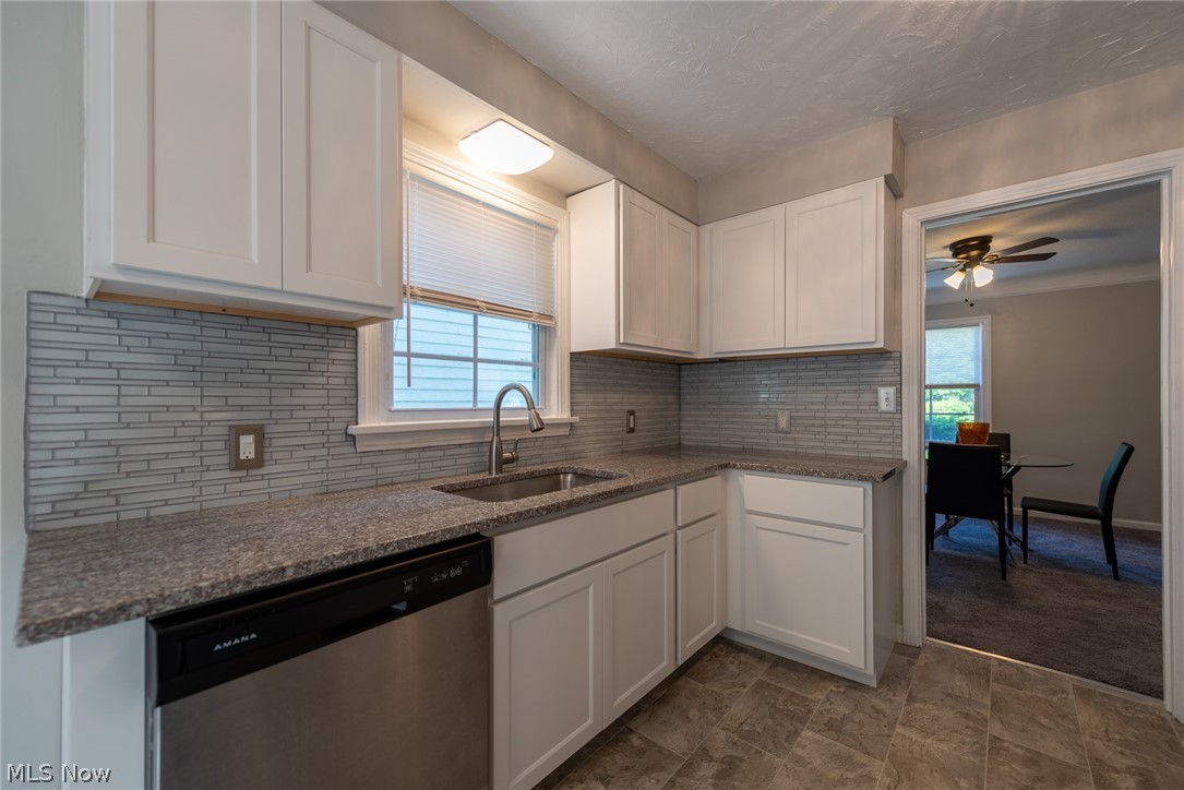 1112 Woodview Road Cleveland Heights, OH 44121 - Photo 12 of 35