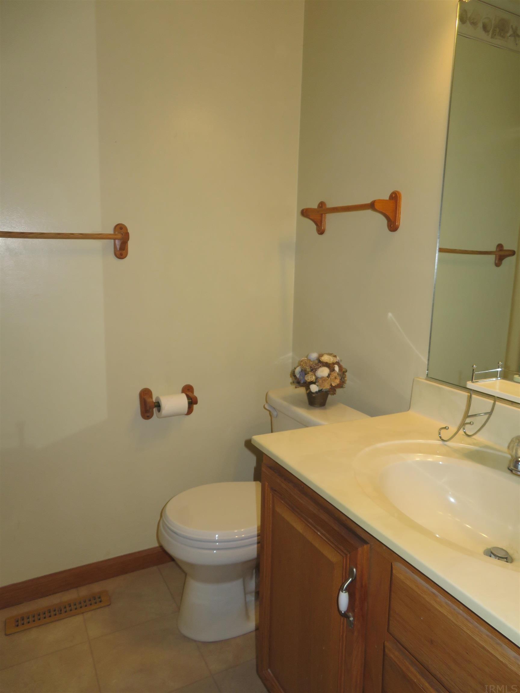 18973 Wild Rose Road New Paris, IN 46553 - Photo 17 of 35 Gallery Image 17