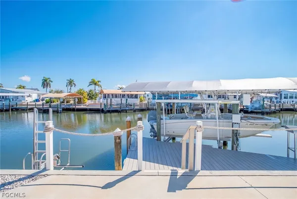 $399,000 | 3098 Sloop Lane, St. James City, FL 33956