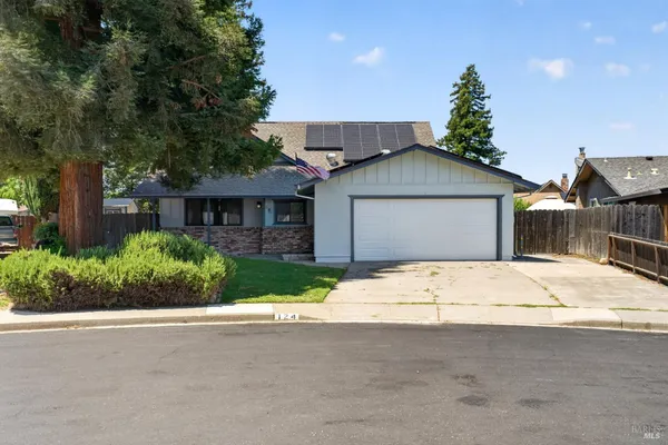 $595,500 | 124 Albany Court, Vacaville, CA 95687