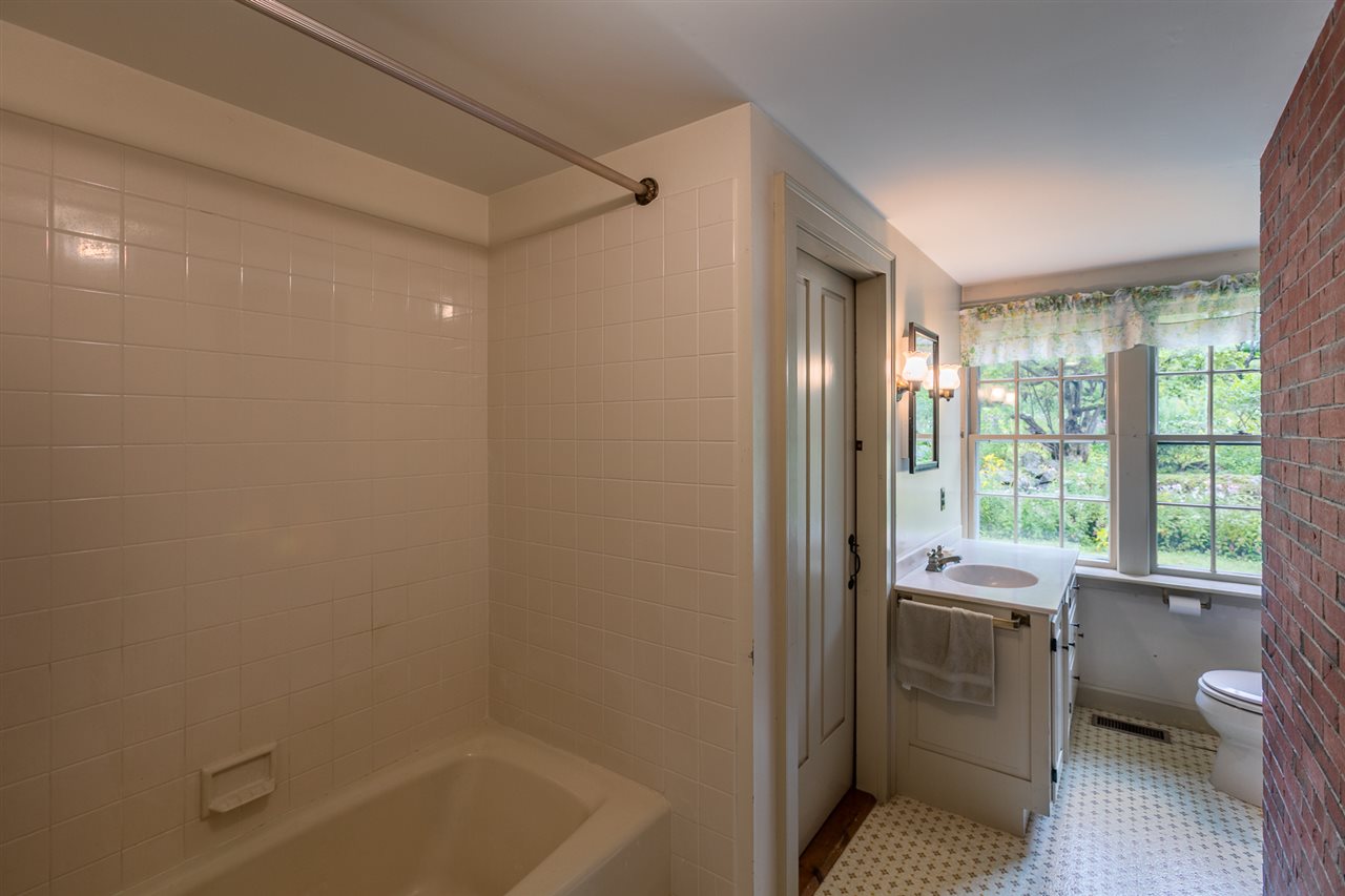 25 North Wilmot Road Wilmot, NH 03287 - Photo 27 of 39 Gallery Image 27