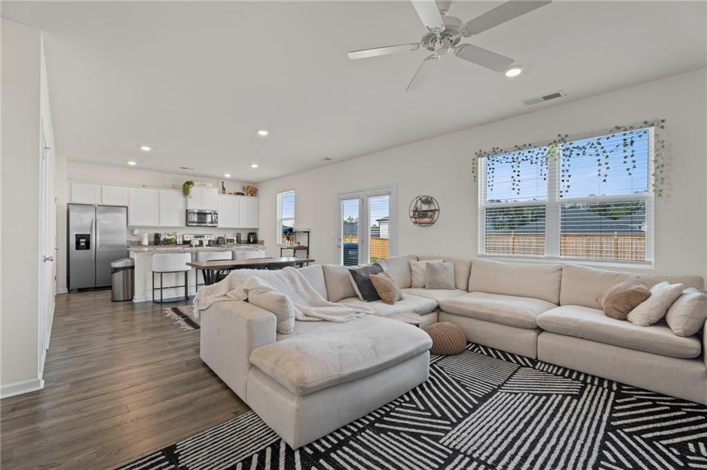 249 Friendship Oak Way Hampton, GA 30228 - Photo 7 of 35