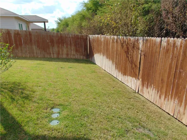 $2,015 | 124 Hollis Lane, Kyle, TX 78640