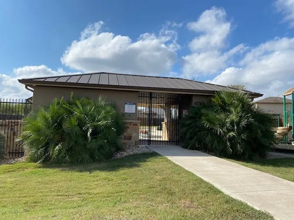 $2,015 | 124 Hollis Lane, Kyle, TX 78640