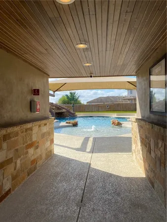 $2,015 | 124 Hollis Lane, Kyle, TX 78640