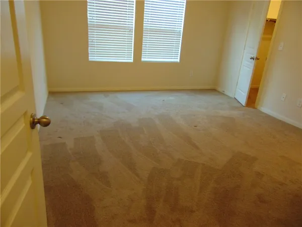 $2,015 | 124 Hollis Lane, Kyle, TX 78640