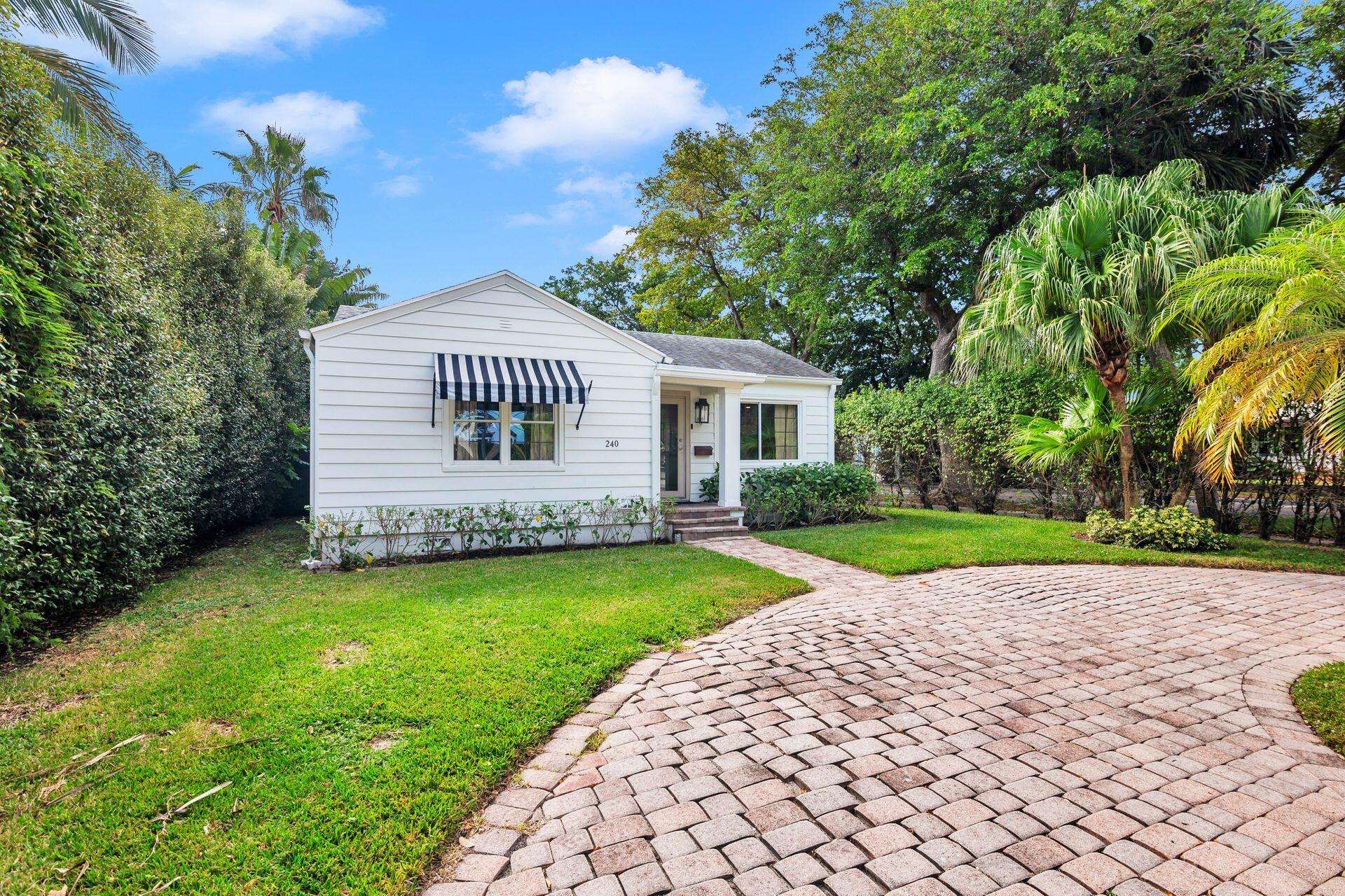 240 Almeria Road West Palm Beach, FL 33405 - Photo 4 of 24 Front Facade
