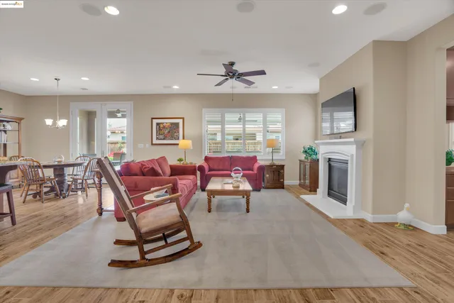 $859,999 | 543 Belmont Court, Brentwood, CA 94513