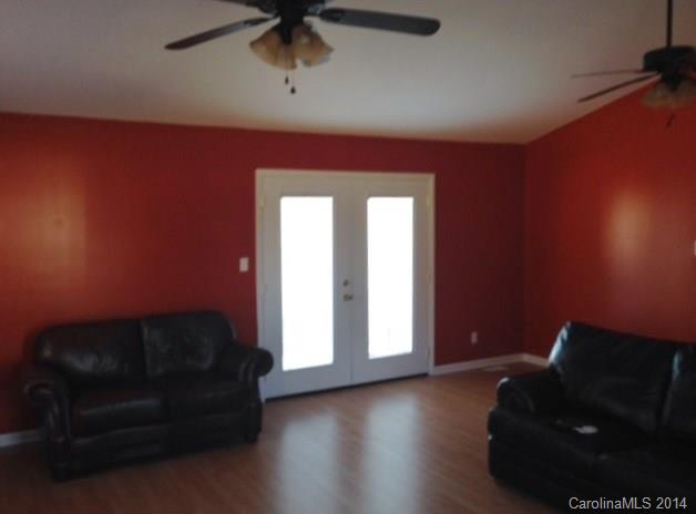 2794 Harmony Road Catawba, SC 29704 - Photo 8 of 9 Gallery Image 8