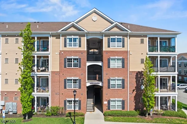 $430,000 | 547 East Celebration Way, South Plainfield, NJ 07080
