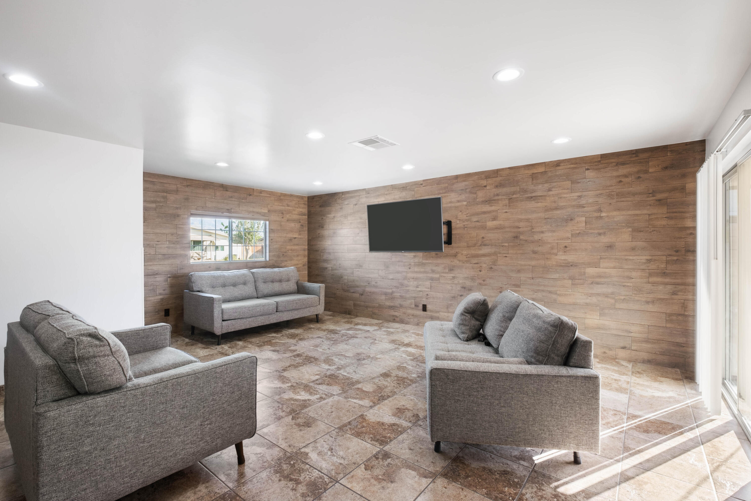 82311 Adobe Road Indio, CA 92201 - Photo 5 of 35 Adobe Photo-6