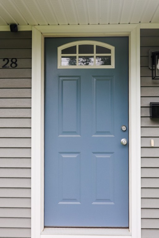 28 Whipple Avenue Westerly, RI 02891 - Photo 4 of 47