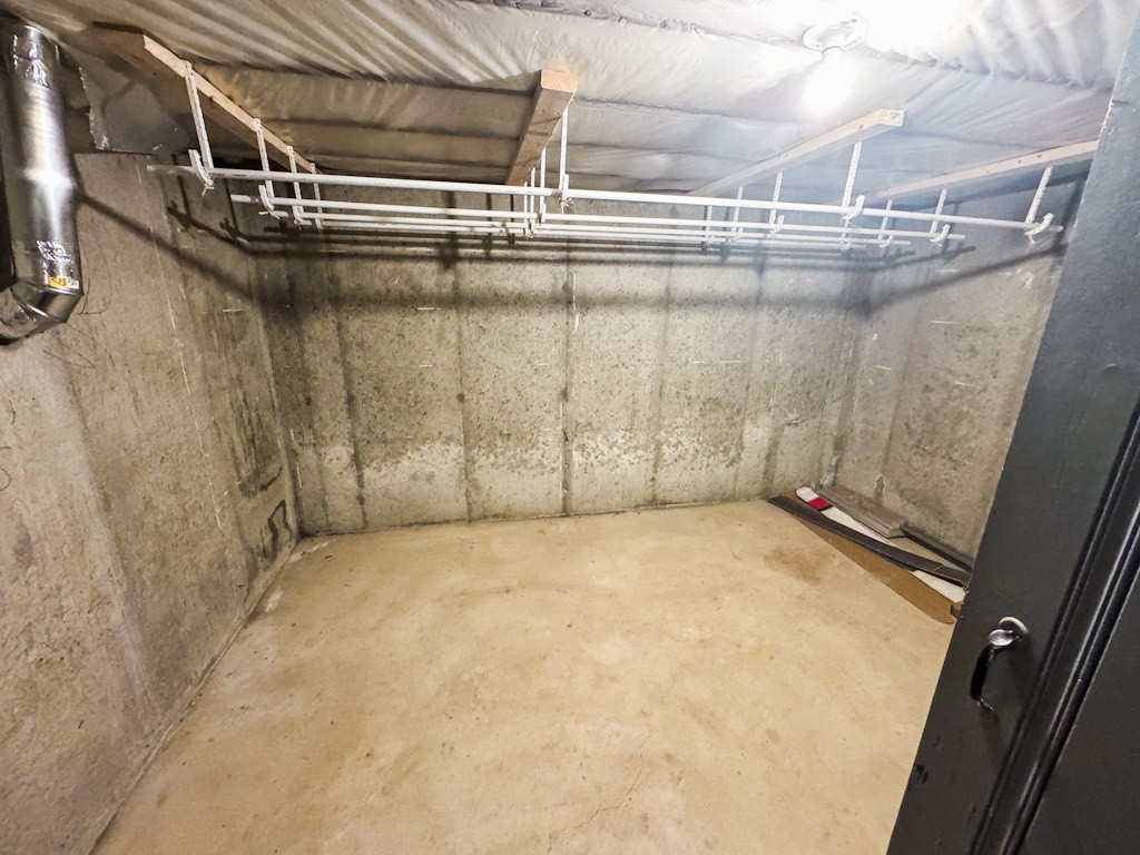 28 Whipple Avenue Westerly, RI 02891 - Photo 46 of 47