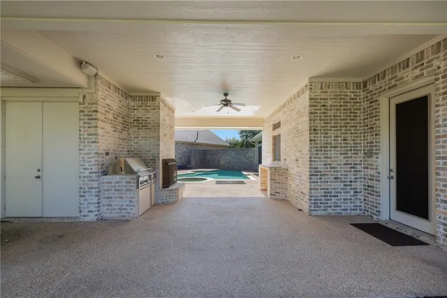 a view of outdoor space