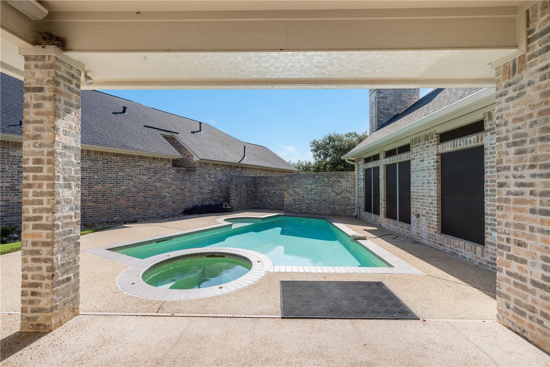 5011 Fairfield Court Bryan, TX 77802 - Photo 38 of 46 a view of outdoor space