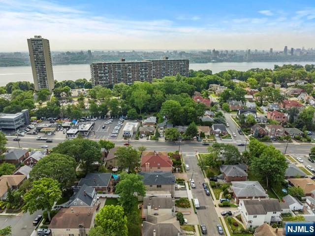 211 Warwick Avenue, Unit 1 Fort Lee, NJ 07024 - Photo 41 of 43 a view of a city