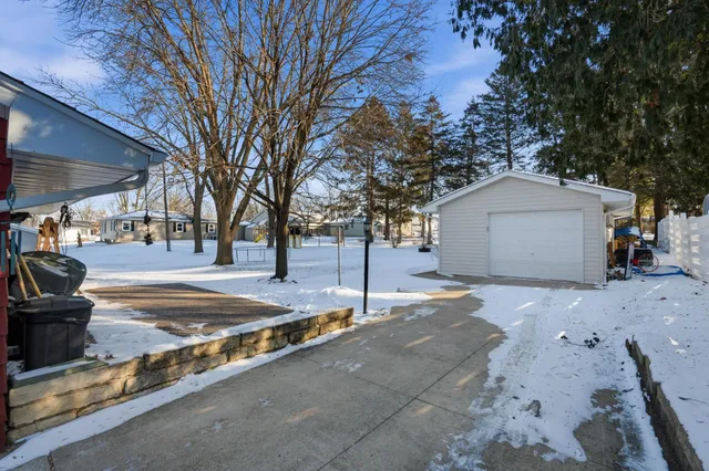 $300,000 | 1035 7th Avenue, Platteville, WI 53818