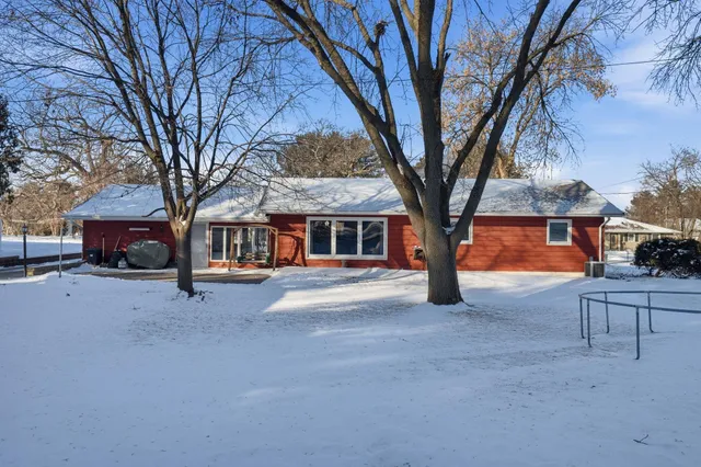 $300,000 | 1035 7th Avenue, Platteville, WI 53818