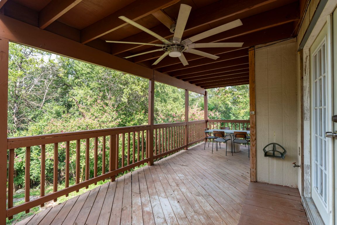 1205 Dusky Thrush Trail Austin, TX 78746 - Photo 11 of 39