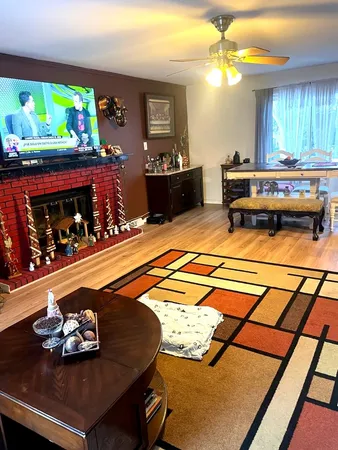 $394,900 | 23W464 Olive Court, Glendale Heights, IL 60139