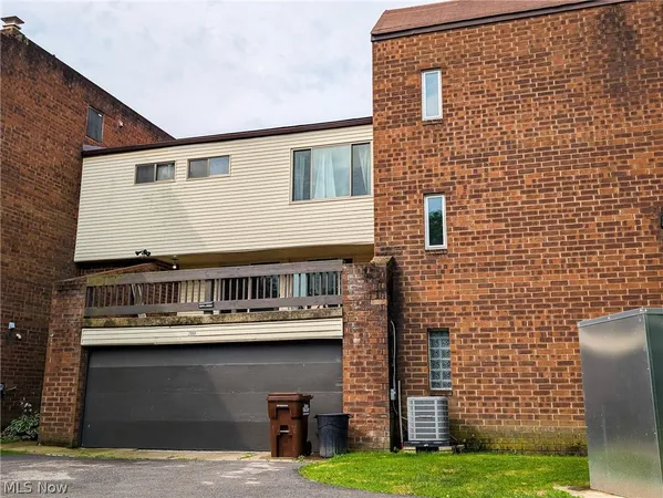 $125,000 | 2069 Penguin Drive, Akron, OH 44319