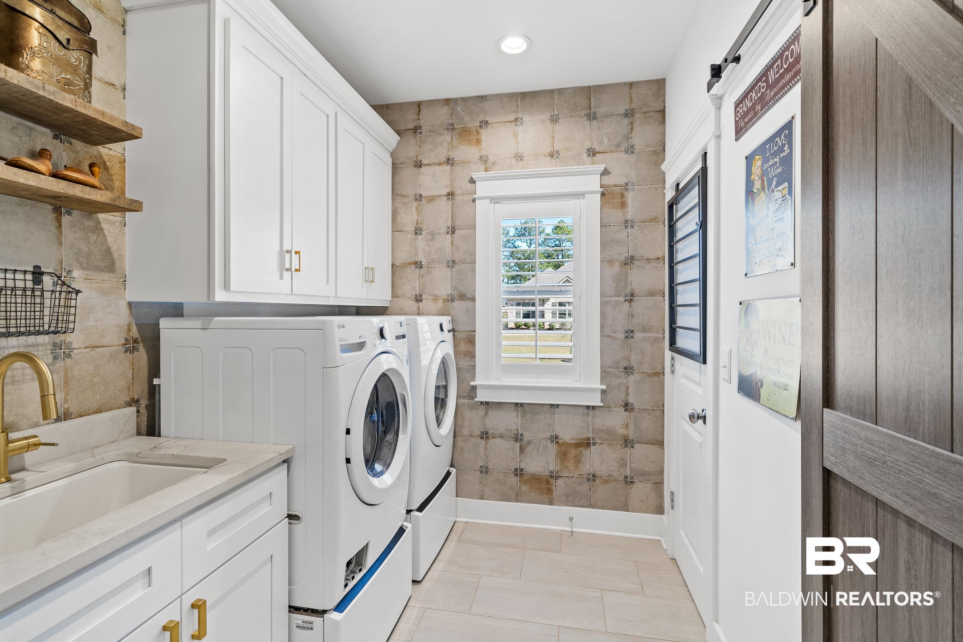 500 Fortune Drive Fairhope, AL 36532 - Photo 37 of 59 Laundry room