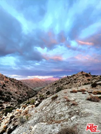 a view of a sky