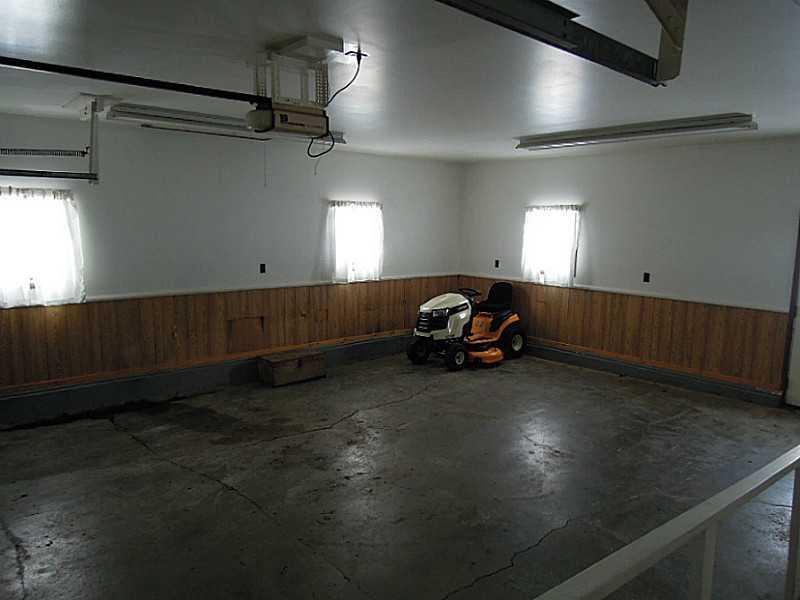 203 Academy Street Presque Isle, ME 04769 - Photo 27 of 33 Garage.