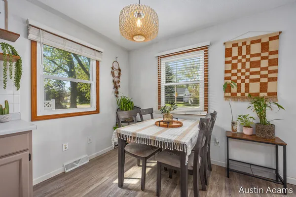 $274,900 | 1534 Mason Street Northeast, Grand Rapids, MI 49503