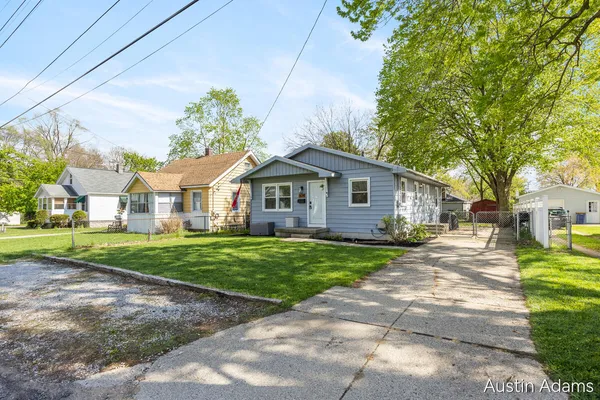 $274,900 | 1534 Mason Street Northeast, Grand Rapids, MI 49503