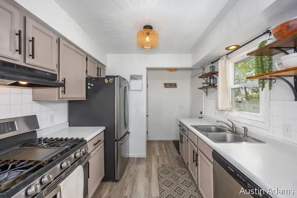 $274,900 | 1534 Mason Street Northeast, Grand Rapids, MI 49503