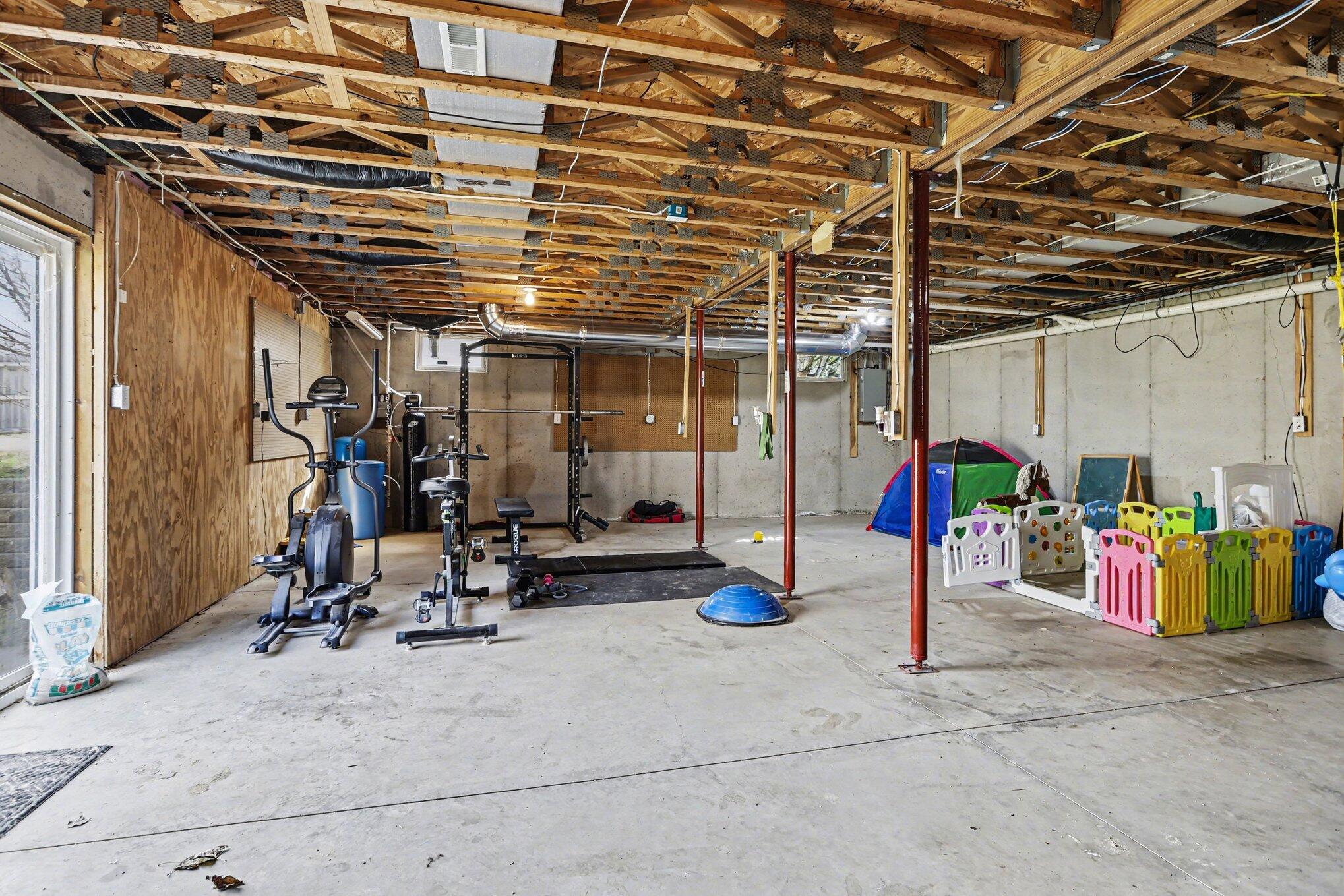 3967 Hennessey Road Watervliet, MI 49098 - Photo 20 of 23 Basement