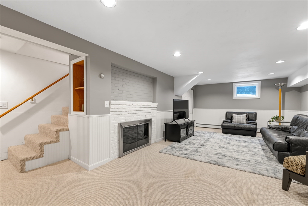 60 Douglas Road Needham, MA 02492 - Photo 29 of 35