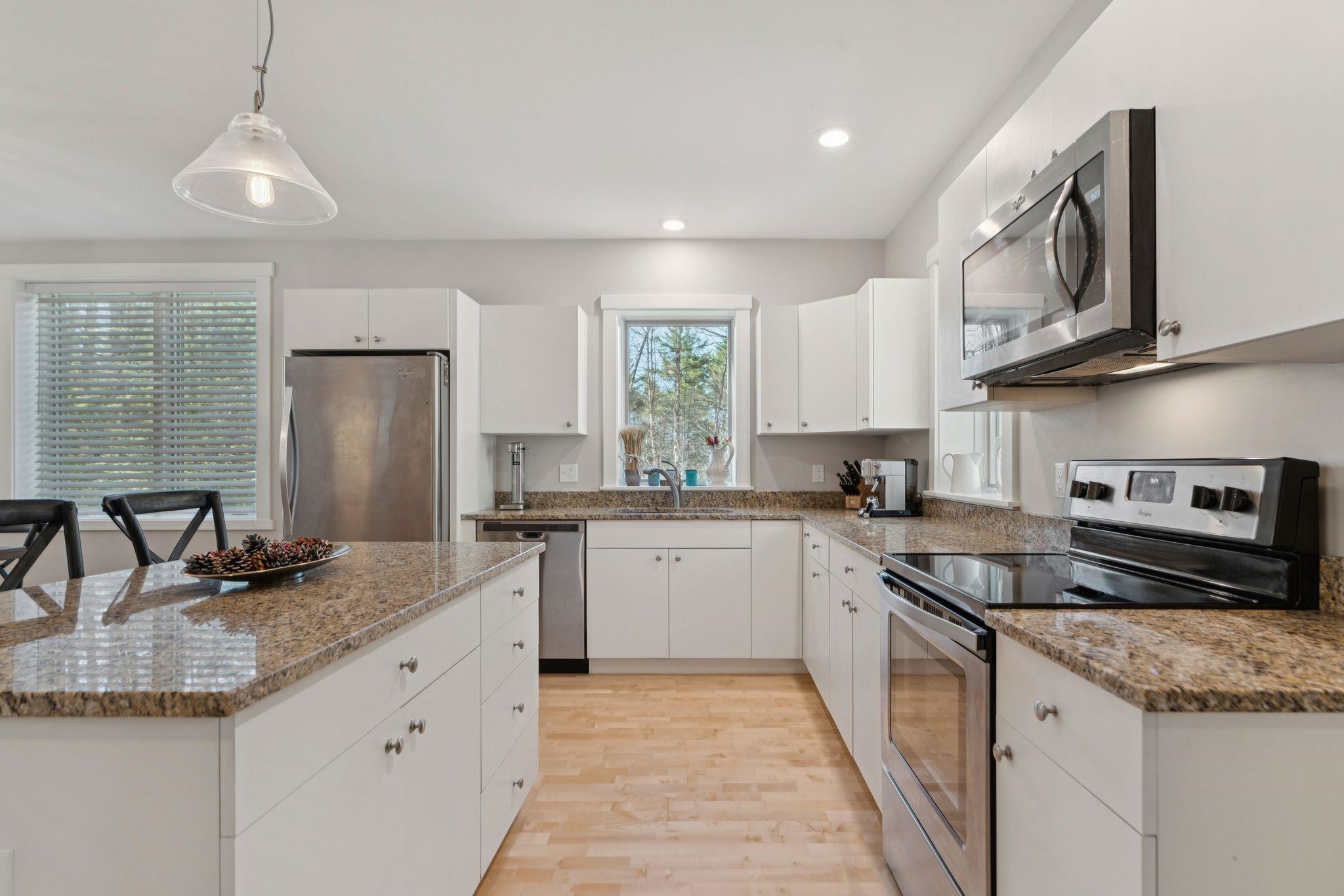 207 Hartness Way Hartford, VT 05059 - Photo 12 of 54