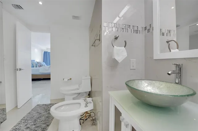 $6,800 | 3430 Galt Ocean Drive, Unit 606, Fort Lauderdale, FL 33308