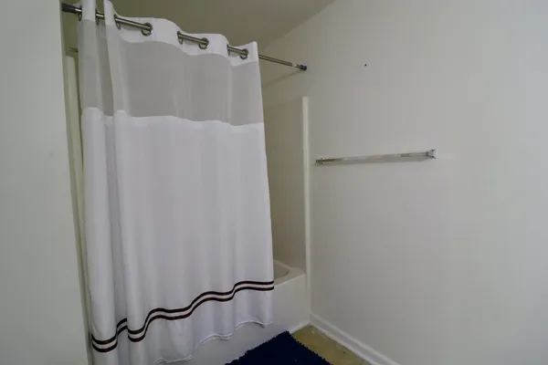 $730 | 3000 South Adams Street, Unit 824, Tallahassee, FL 32301