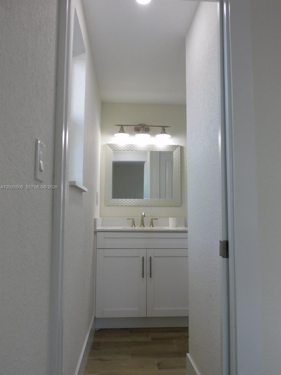 3333 Southwest 89th Avenue Miami, FL 33165 - Photo 33 of 44