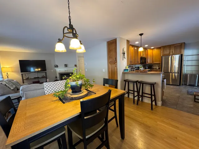 $385,000 | 306 River Grant Drive, Unit 306, Hopkinton, NH 03229