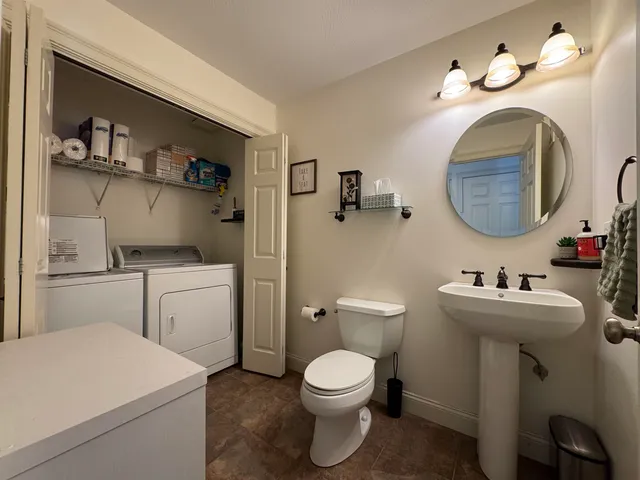 $385,000 | 306 River Grant Drive, Unit 306, Hopkinton, NH 03229