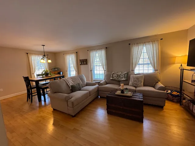 $385,000 | 306 River Grant Drive, Unit 306, Hopkinton, NH 03229