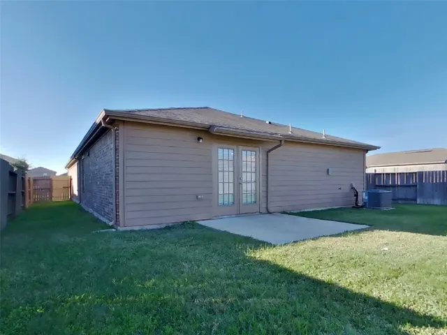 $2,049 | 2322 Oyster Bay Avenue, Texas City, TX 77568