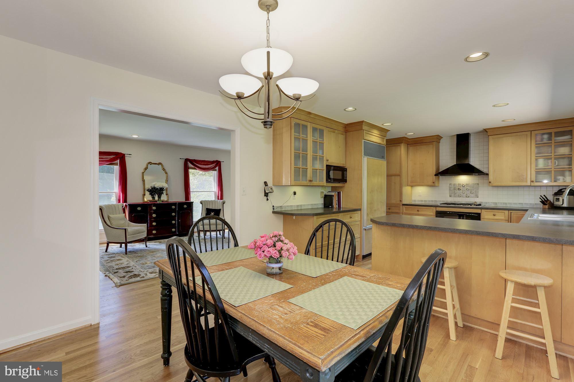 7609 Sebago Road Bethesda, MD 20817 - Photo 12 of 46 Dining Area
